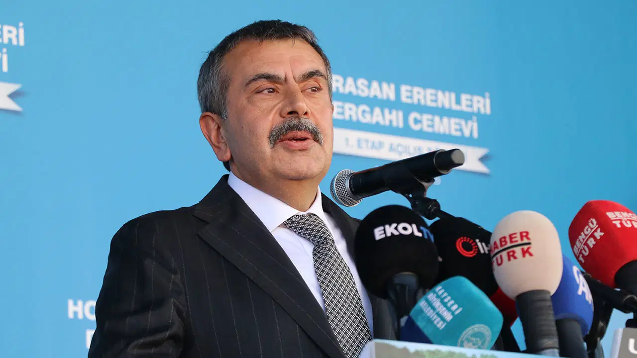Yusuf Tekin'den Bahçeli'ye: 'Milli birlik ve beraberliğimizin bir sigortası'