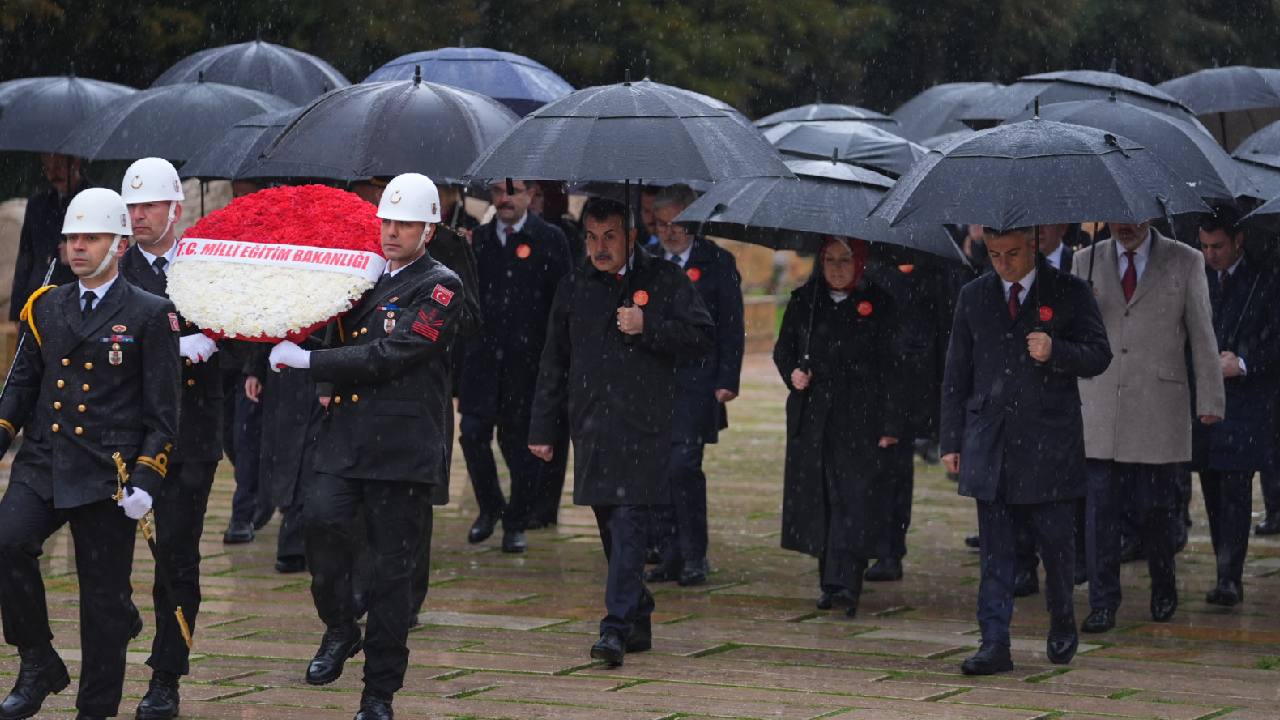 Anıtkabir'de 23 Nisan töreni: Cumhurbaşkanı Erdoğan bu yıl da katılmadı