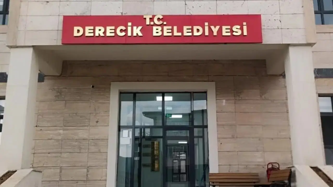 Hakkari'de belediye AKP'ye geçti, meclis üyelerine ihraç işlemi başlatıldı