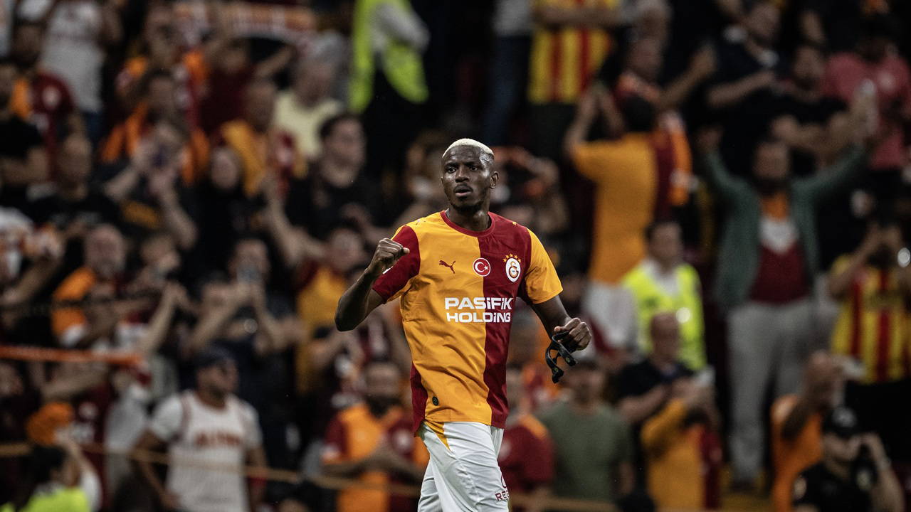Victor Osimhen'den ayrılık iddialarına yanıt