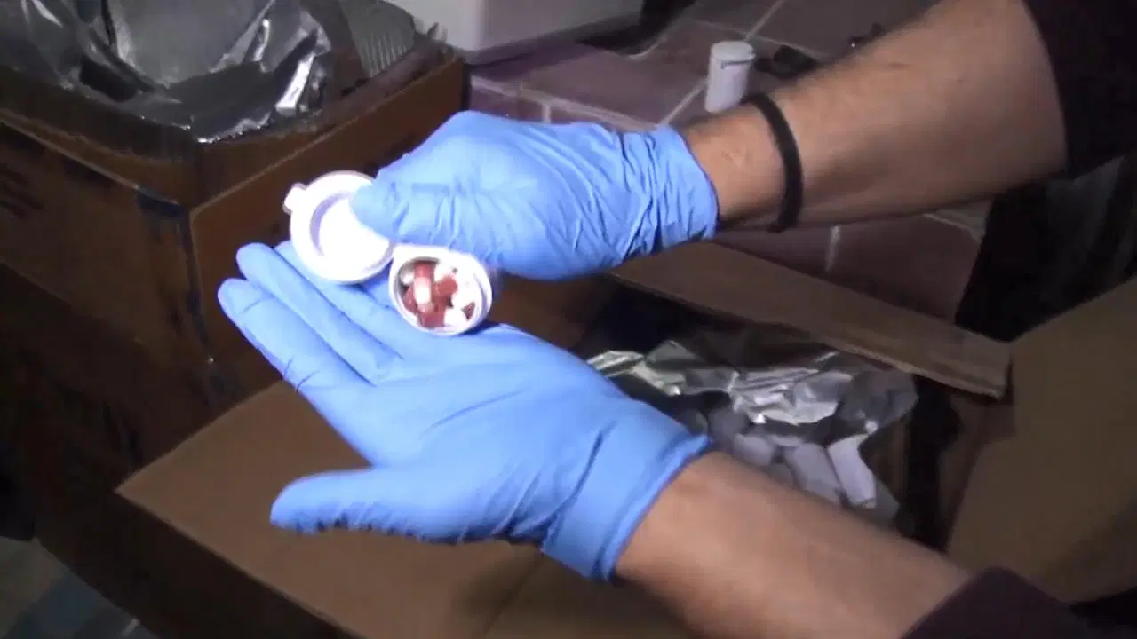 İstanbul'da 3 ilçede uyuşturucu operasyonu: Gözaltılar var!