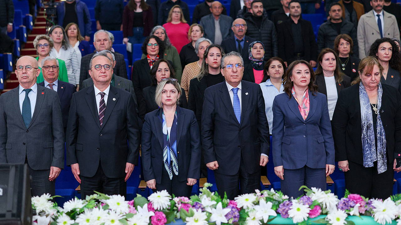 CHP ve SDD'den 'Dokuz Umde'den Sosyal Demokrat Programa' etkinliği: Özgür Özel'in mesajı okundu
