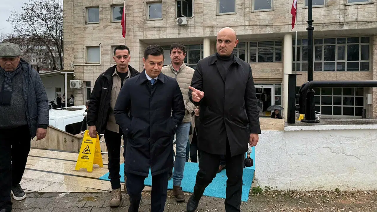 19 Mart operasyonları protesto etmişti: Marmaris Belediye Başkanı Acar Ünlü'ye hapis istemi!