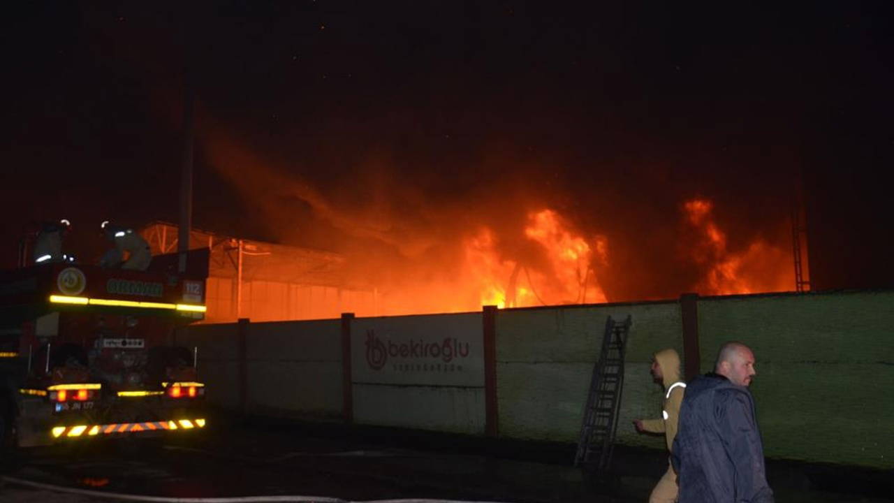 Samsun Bafra OSB’de geri dönüşüm tesisinde yangın