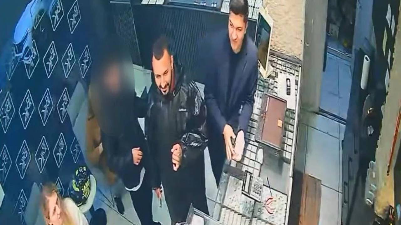 Eşinin altınlarını bozdurdu; kuaförde tıraş olurken yakalandı!