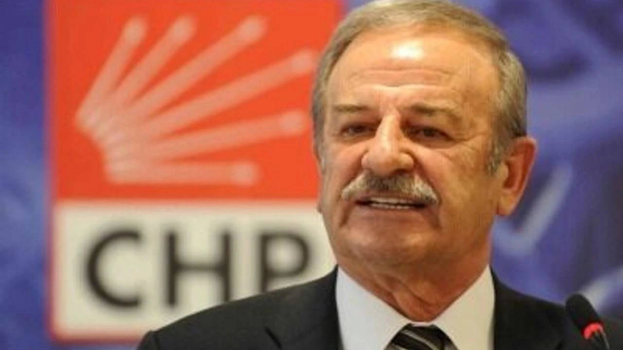 Eski CHP Genel Başkanvekili Cevdet Selvi hayatını kaybetti