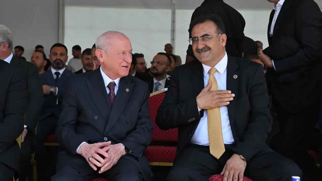 MHP'nin hesabından paylaşıldı: DEM Partili Malazgirt Belediye Başkanı Türker'den Bahçeli'ye teşekkür