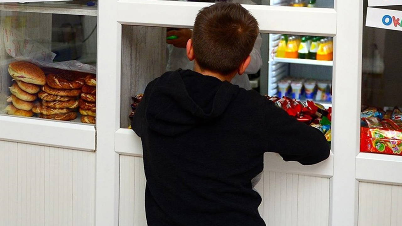 Başakşehir’de 30 öğrenci hastanelik oldu!