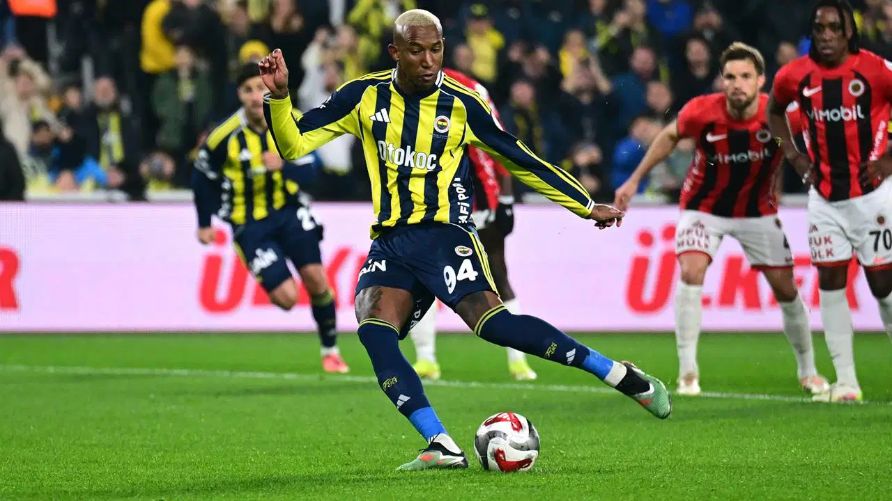 Eski hakemler Fenerbahçe - Gençlerbirliği maçını değerlendirdi: Fenerbahçe'nin kazandığı penaltıda karar doğru mu?