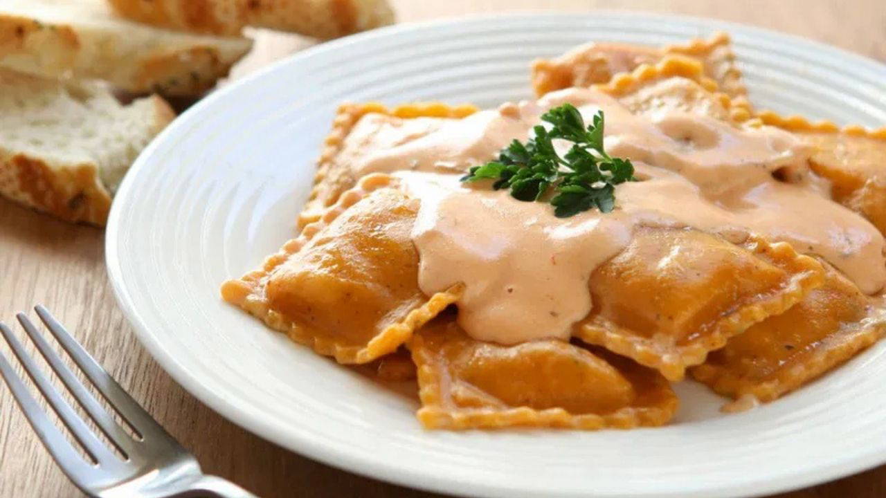 İç harcıyla büyüleyen enfes İtalyan lezzeti: MasterChef ravioli di pesce tarifi