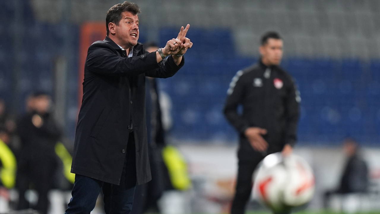 Emre Belözoğlu'ndan hakem tepkisi: 'Facia'