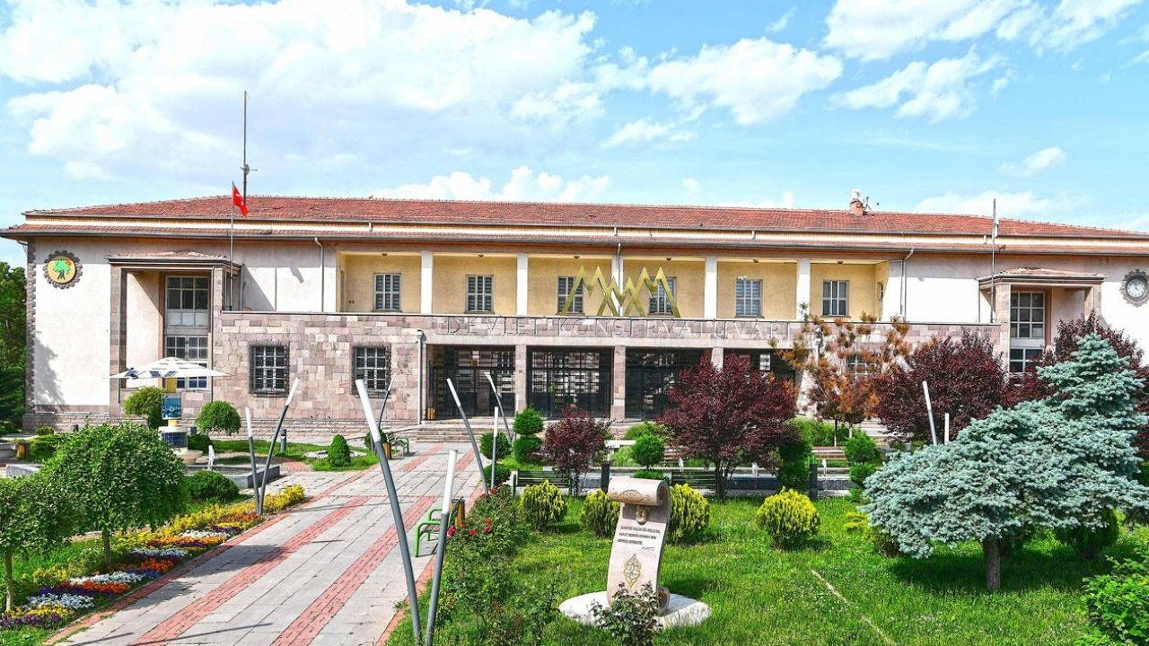 Bir Cumhuriyet Şarkısı filminin bir kısmının Musiki Muallim Mektebi’nde çekildiği ortaya çıktı 