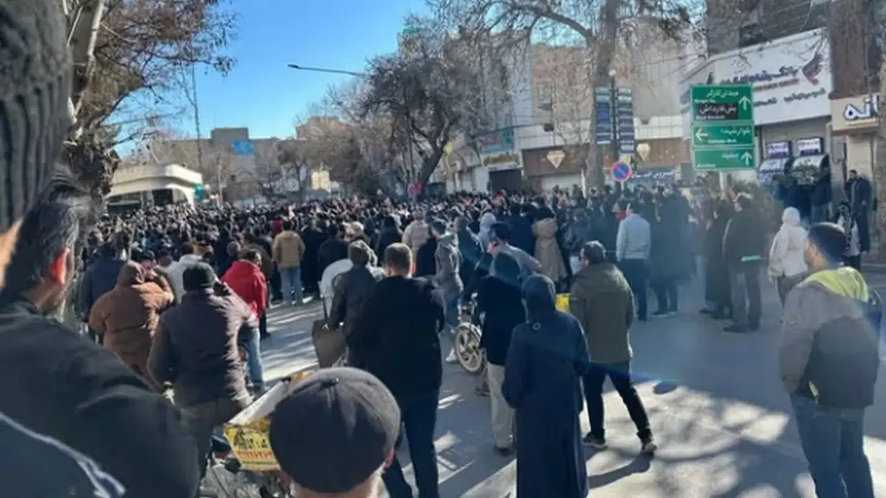 İran’daki protestolarda ölü sayısı 38’e yükseldi