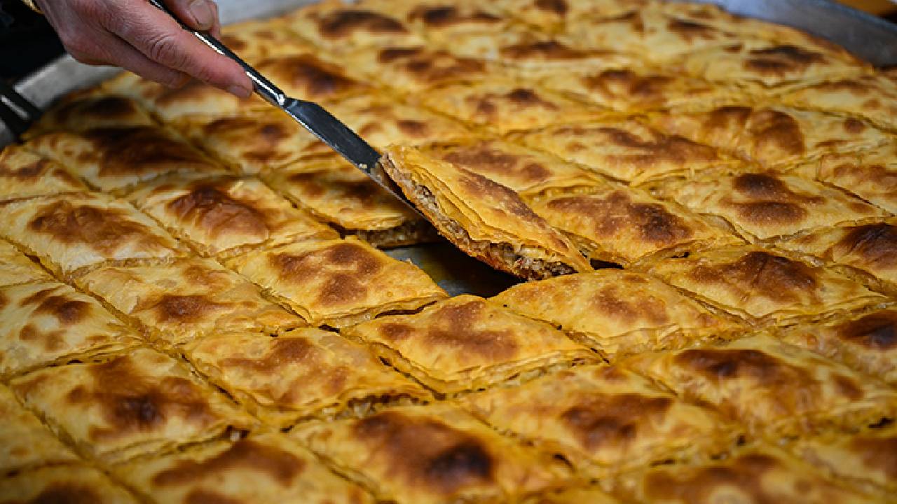 Özel misafirlerin başrol oyuncusu: Yiyen bir dilim daha istiyor!