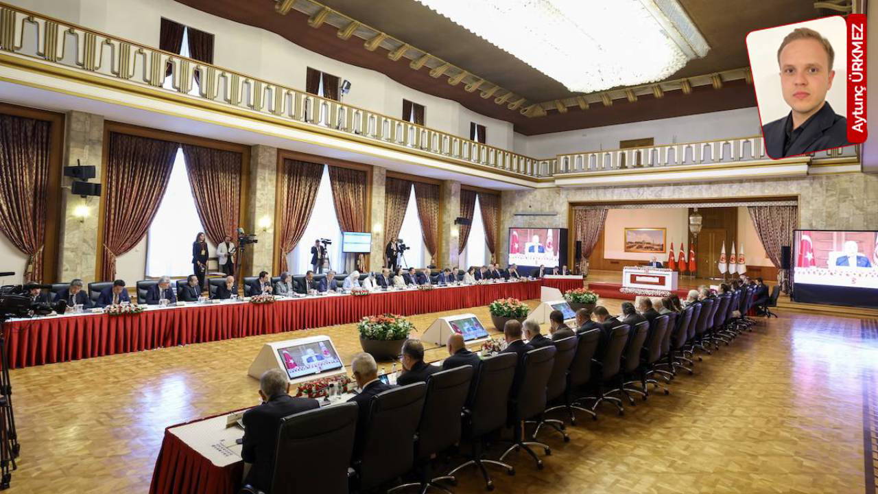 DEM’den teröristi dinleyin önerisi!