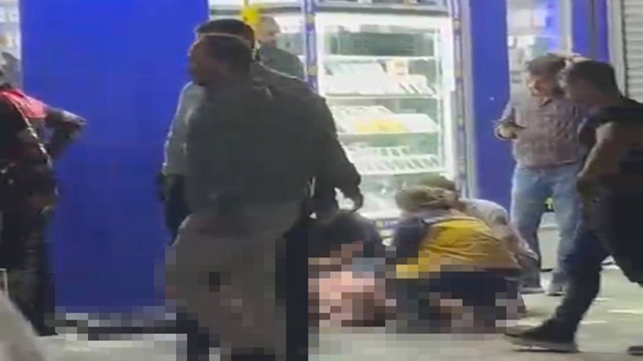 Bağcılar'da cadde üzerinde silahlı saldırı: Hayatını kaybetti