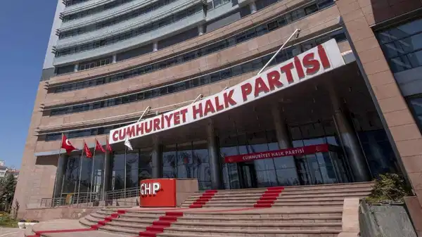 Bayrampaşa Belediyesi'ne operasyonda yeni gözaltılar... CHP'den ilk tepki: 'Hapishaneler boşalırken Silivri'de balık istifi yapılıyor!'