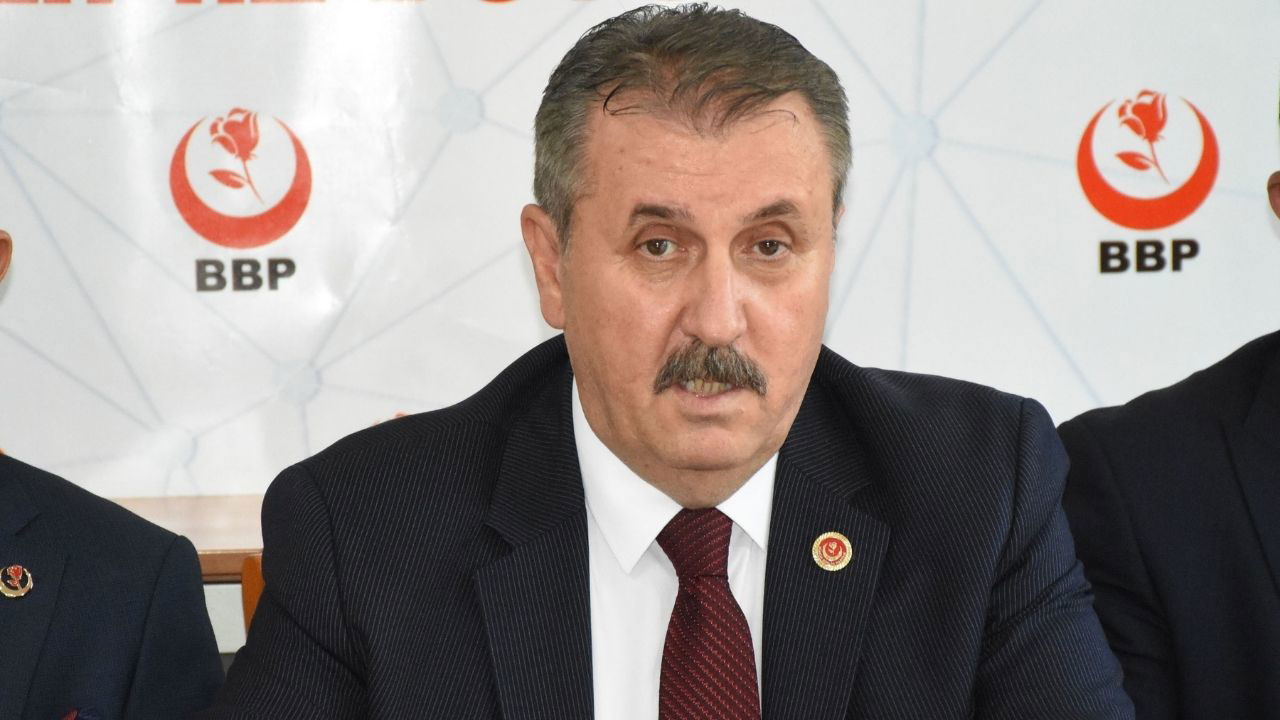 Destici’den Bahçeli’nin komisyon önerisine itiraz: ‘İşin içinden çıkılmaz’