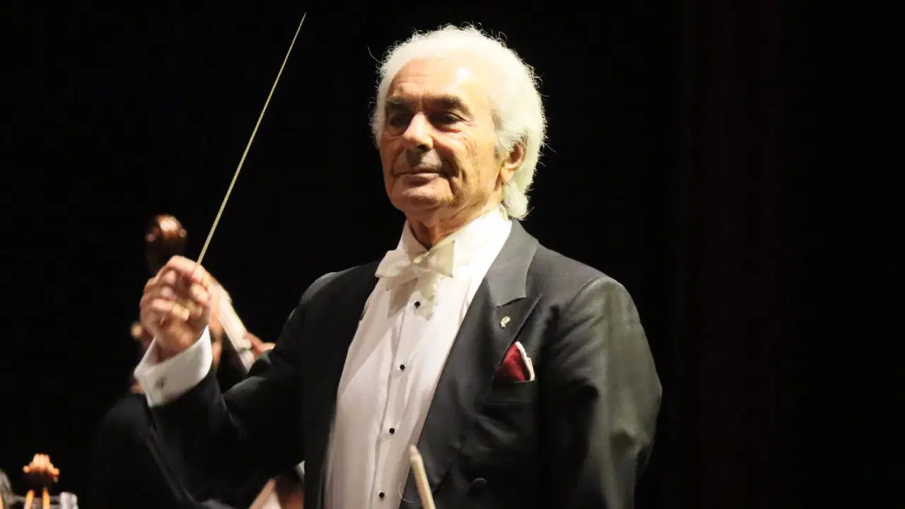 Gürer Aykal yönetiminde 'Öğretmeler Günü' konseri