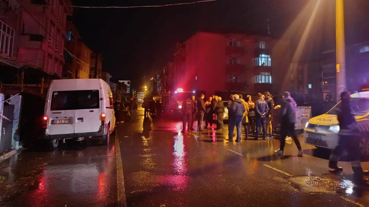 Tekirdağ'da toprak kayması: 25 kişi tahliye edildi!