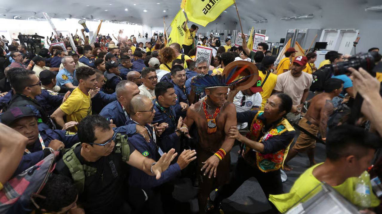 COP30’da arbede: Yerli halklar, BM alanını bastı!