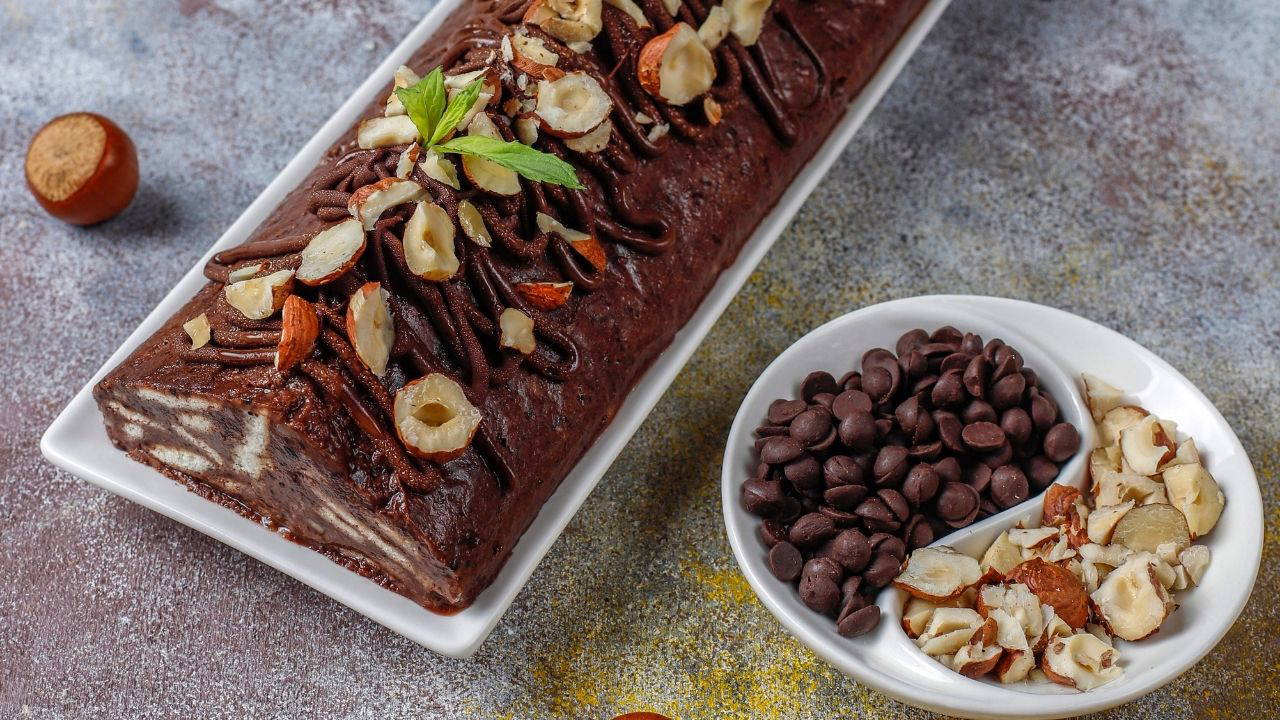 10 dakikada hazır: Pratik ve lezzetli mozaik pasta tarifi...