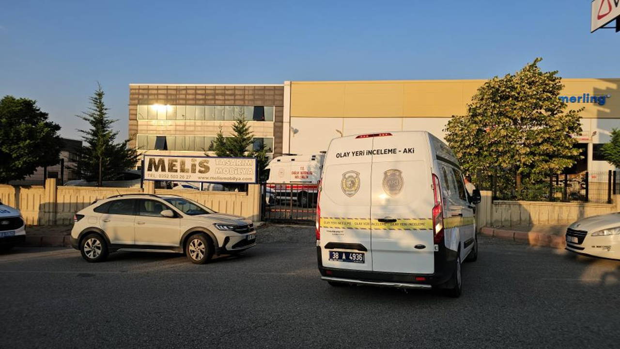 40 yaşındaki şahıs, fabrikanın önünde intihar etti