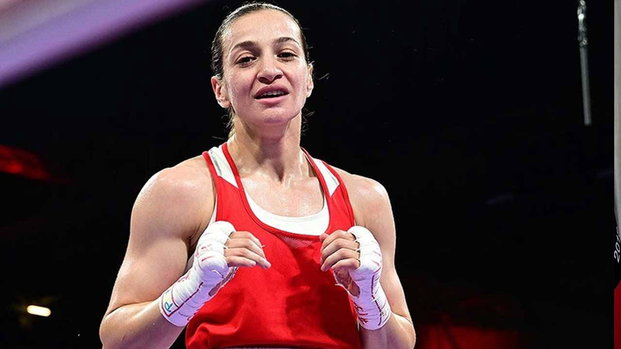 Buse Naz Çakıroğlu çeyrek finalde