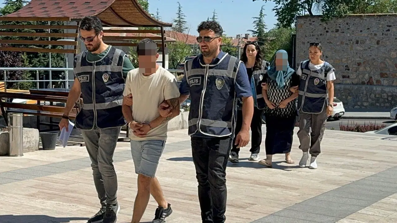 'Gold Emlak' davasında yeni gelişme: Anne de tutuklandı! 'Güvendik, 1 bardak çaya evimiz gitti...'