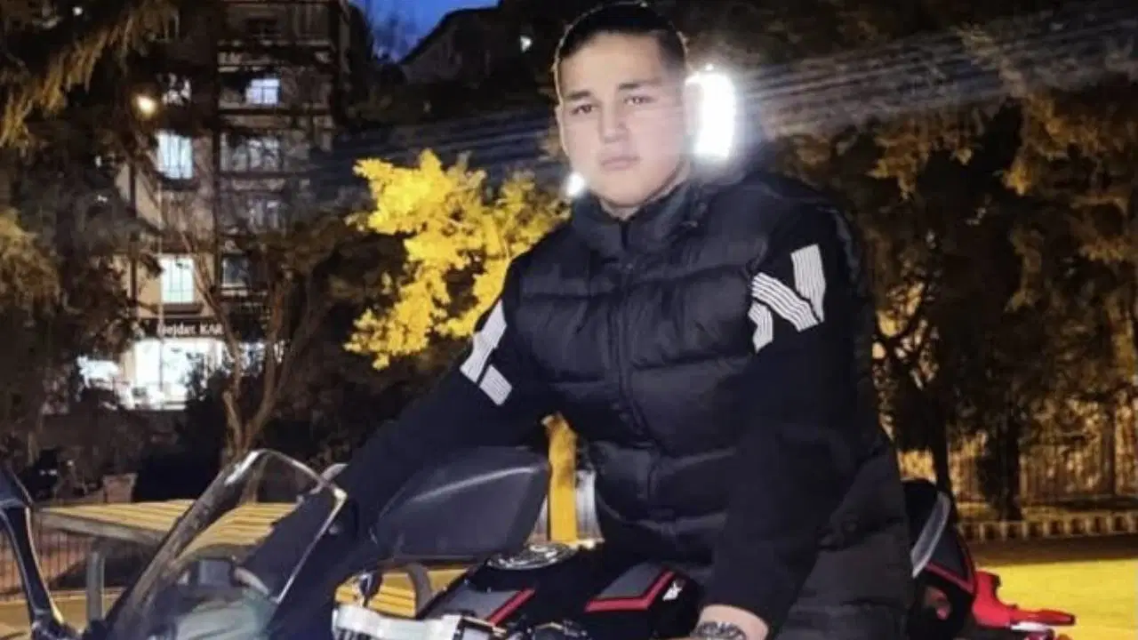 Gaziantep’te karne günü bıçaklanan liseli Çağlar yaşamını yitirdi
