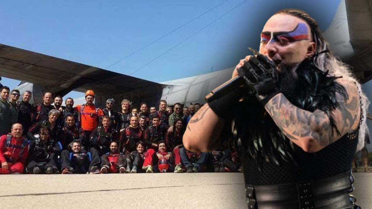 Hayko Cepkin'den taziye mesajı: Şehit askerlerle birlikte uçmuş