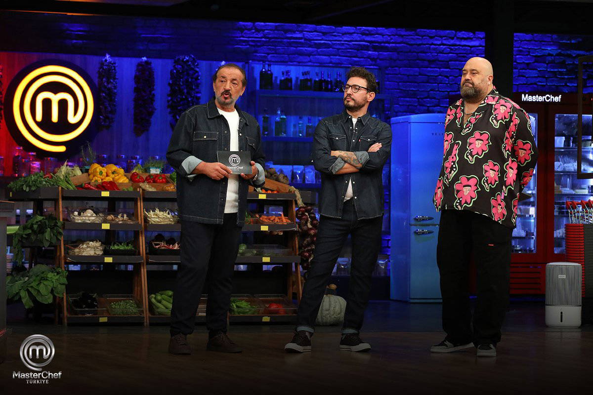 MasterChef Türkiye'de dokunulmazlık oyununu hangi takım kazandı? 6 Ekim Pazartesi günü MasterChef'te eleme adayları kim oldu?