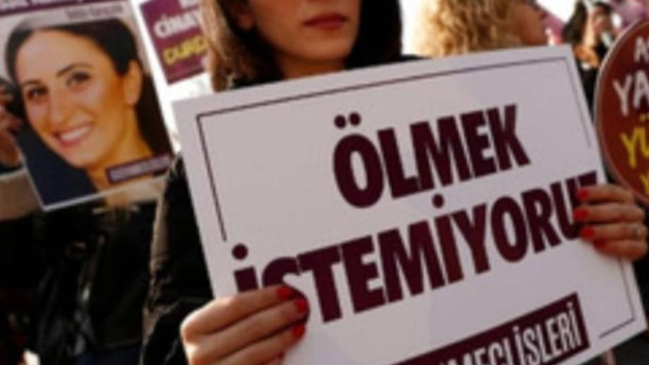 Boşanma aşamasındaki eşini sokak ortasında öldürdü