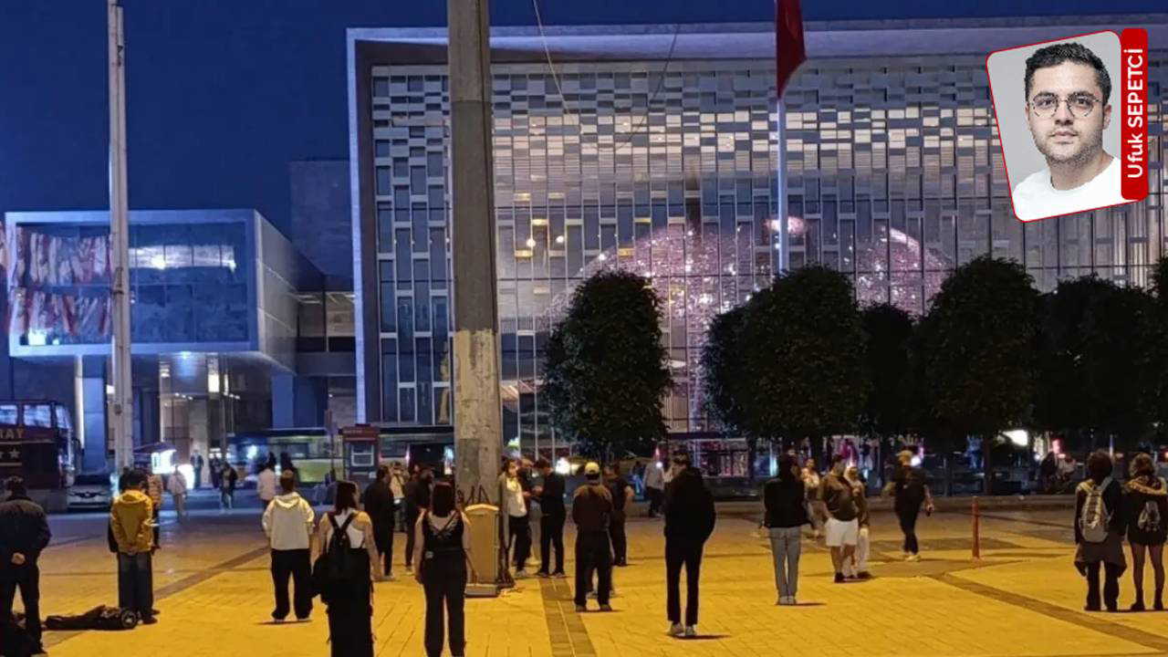 Gezi’nin yıldönümünde duran adam eylemi yapan 19 genç ekimde hâkim karşısına çıkacak: 'Yargılanması gereken biz değiliz'
