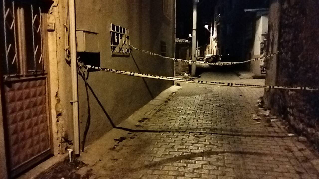 Manisa'da 'yeğen' dehşeti... Amcasını bıçakladı!