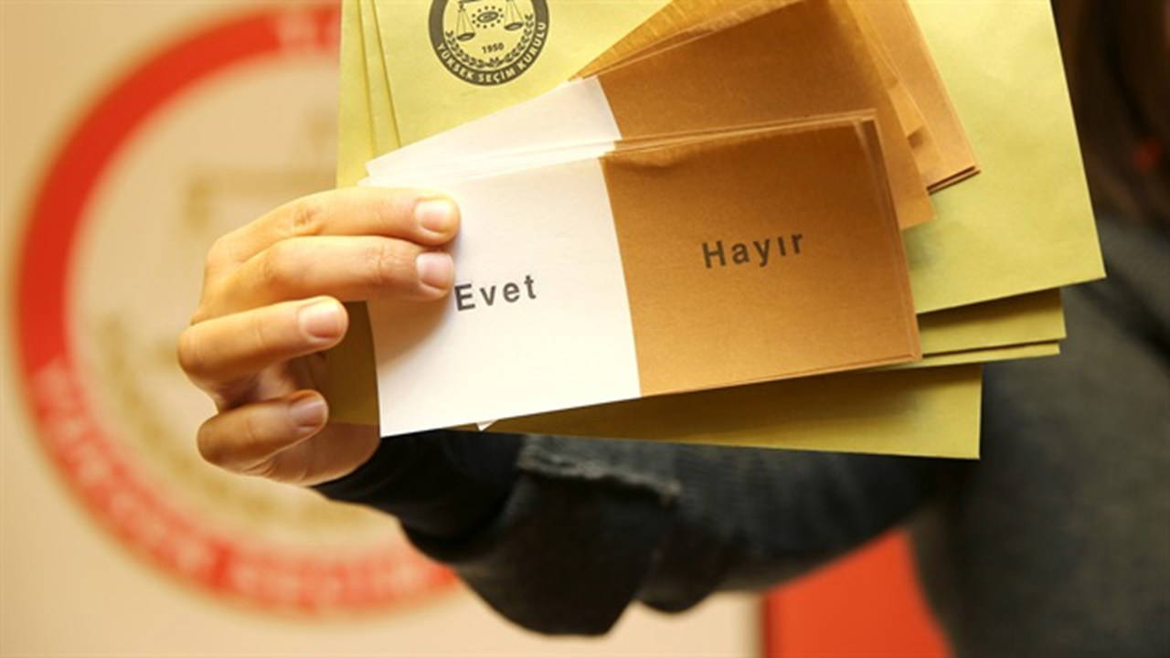 16 Nisan referandumunun iptalini istediler!