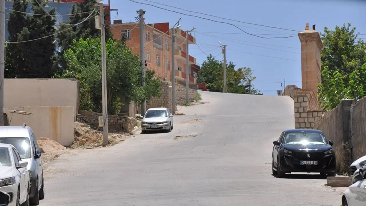 Mardin'de hava sıcaklığı 40 dereceyi aştı: Cadde ve sokaklar boş kaldı!