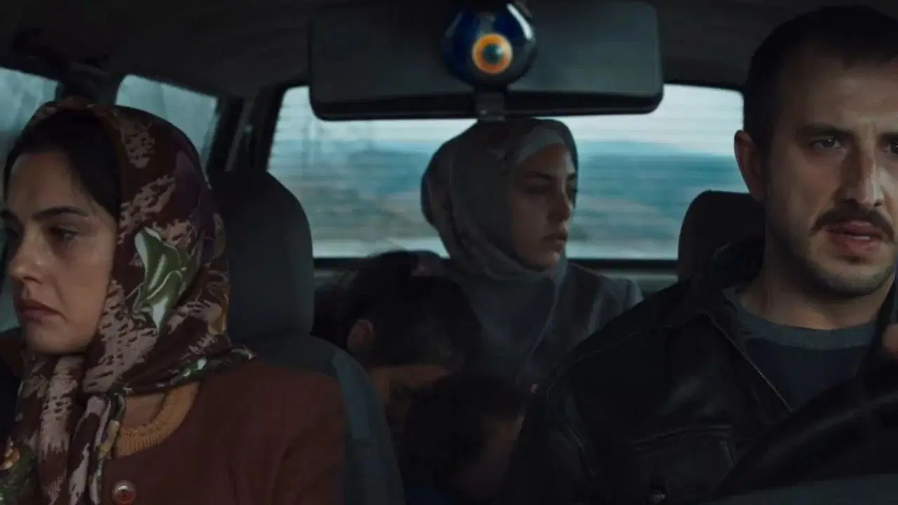 Derin karakterler gerçek hikâyeler: Berkun Oya'nın en iyi film ve dizileri