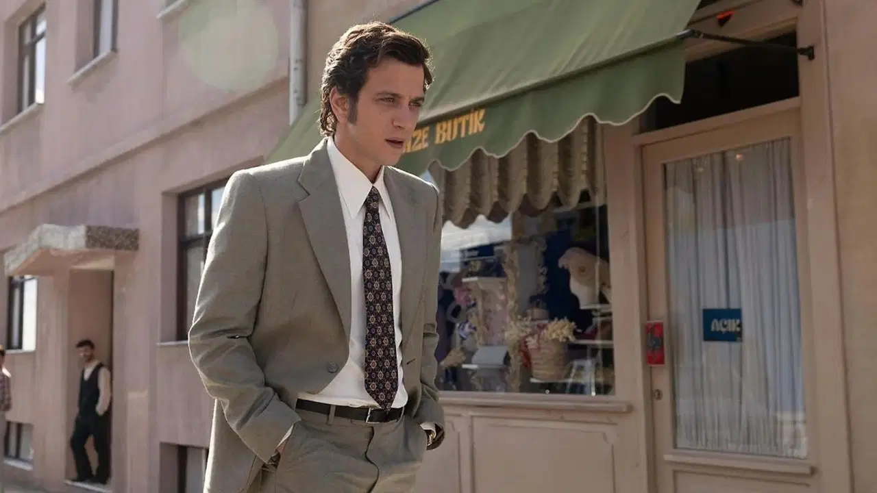 Masumiyet Müzesi dizisi yayına girdi, kitap stokları tükendi: Yüzde bin 528'lik artış!