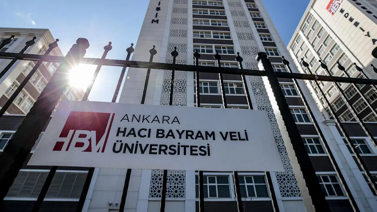 Cumhuriyet gündeme getirmişti: Ankara Hacı Bayram Veli Üniversitesi öğrencilerine tehdit iddiaları Meclis'e taşındı