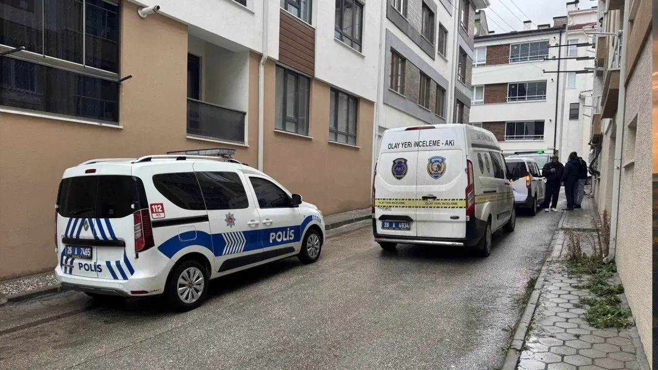 Eskişehir'de 27 yaşındaki gencin şüpheli ölümü