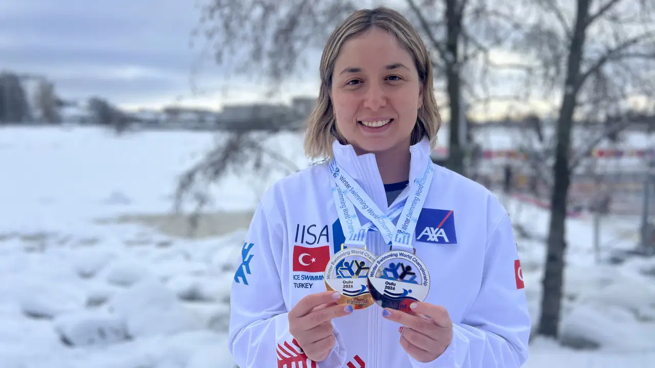 Milli atlet Bengisu Avcı Finlandiya'da dünya rekoru kırdı!