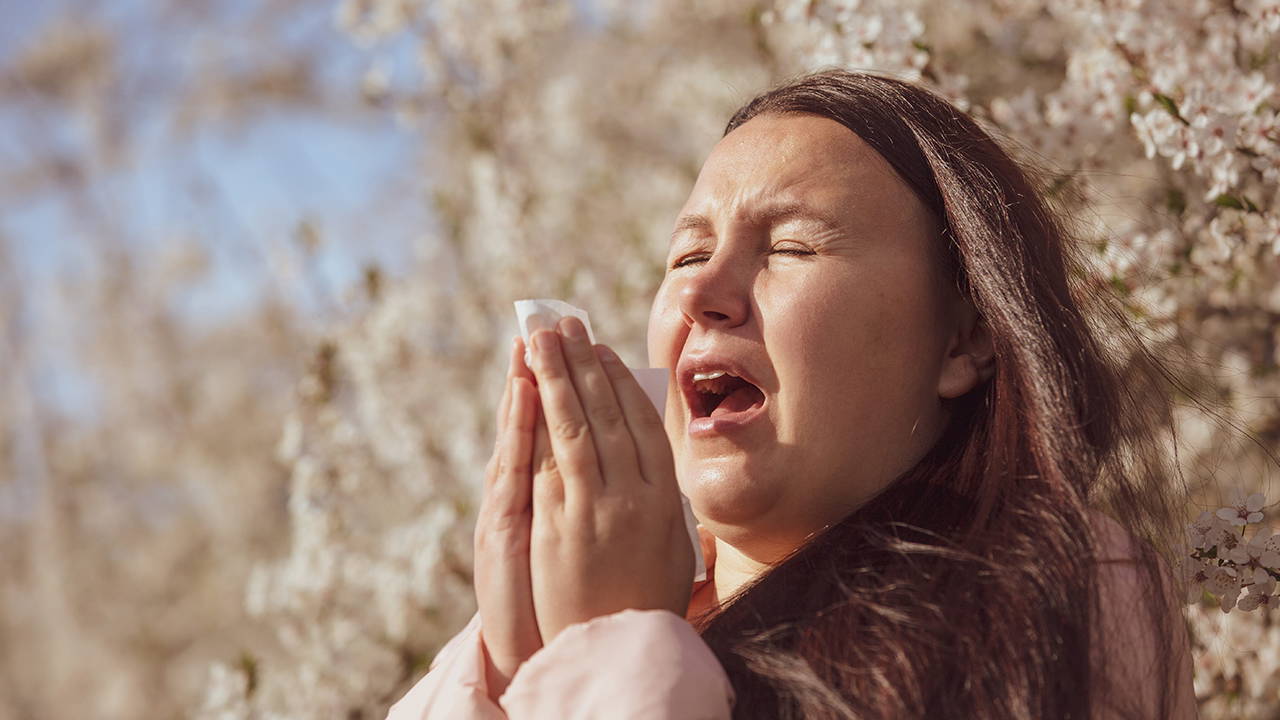 Uzmanından mevsim geçişi uyarısı: Her öksürük enfeksiyon değil, alerji olabilir