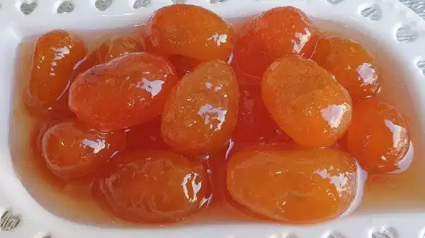 Kahvaltı sofralarına turunçgil dokunuşu: Ev yapımı kumkat reçeli tarifi