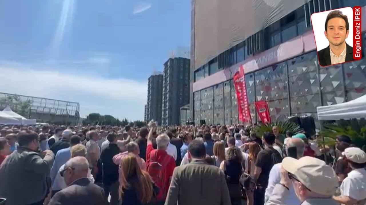 CHP İstanbul İl Başkanlığı'nda bayramlaşma... Özel'e destek mesajları, 'Cumhurbaşkanı İmamoğlu' sloganları