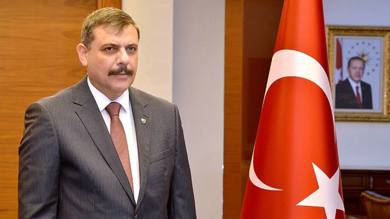 İçişleri Bakanı Mustafa Çiftçi, İran sınırında gir…