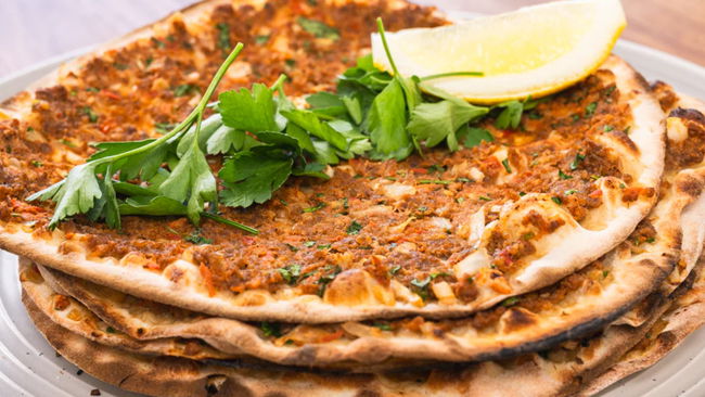 Ticaret Bakanlığı'ndan 1.450 liraya lahmacun satan işletmeye işletmeye ceza