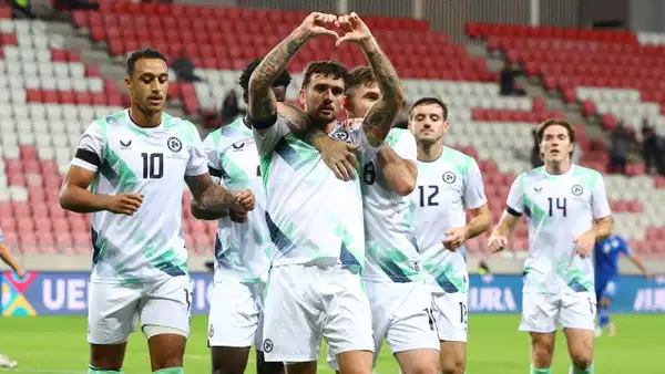 İrlanda, İsrail'e acımadı: Üç puanı 3 golle aldı!