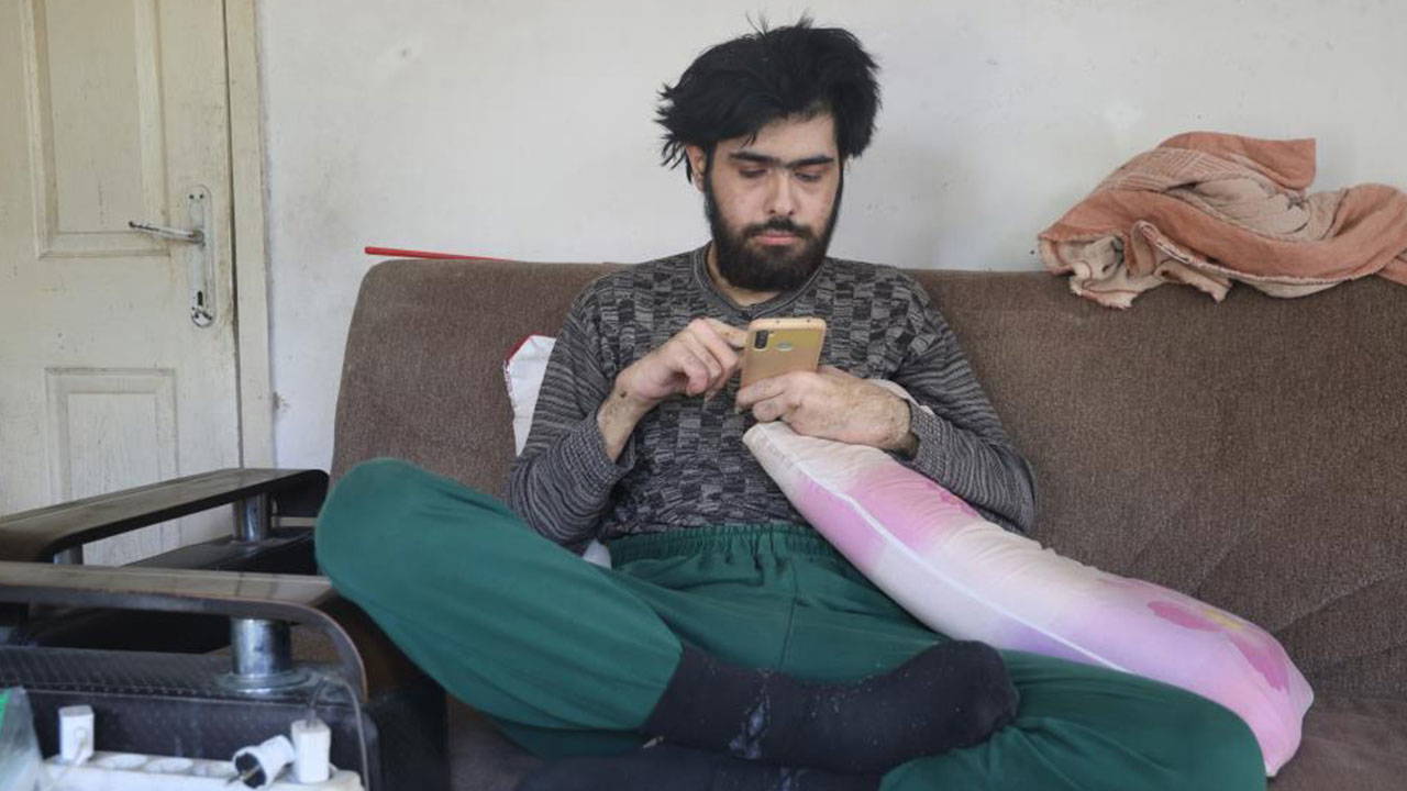 Depremden bu yana duş almıyor, evden çıkmıyordu: Barış'tan sevindiren haber!