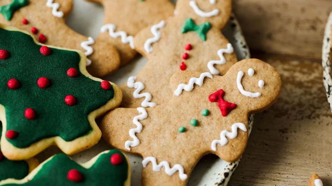 Kışın en mis kokulu lezzeti: Gingerbread kurabiye tarifi